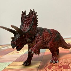 シュライヒ【Schleich】レア　恐竜フィギュア　ペンタケラトプス