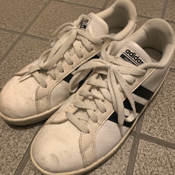 adidas スニーカー 白 靴