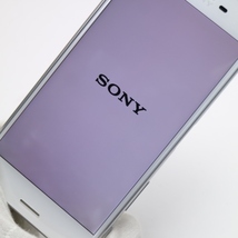 超美品 SO-04H Xperia X Performance ホワイト 即日発送 スマホ DoCoMo SONY 本体 白ロム あすつく 土日祝発送OK_画像2