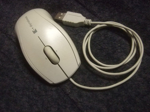 #dynabook scroll optics mouse ( white, horizontal scroll ).