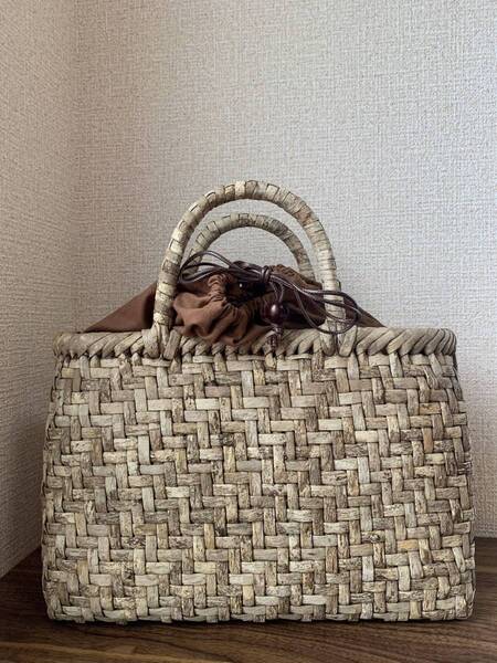 胡桃皮かごバッグ 胡桃表皮 くるみ籠バッグ 網代編み 定番 内布あり