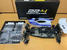 TLR22-4 4WD ベルト駆動バギー　ラジコン_画像1