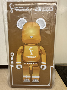 BE@RBRICK FIFA WORLD CUP QATAR 2022 (TM) OLP GOLD 1000%