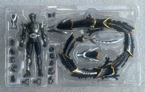 S.H.フィギュアーツ 仮面ライダーリュウガ&ドラグブラッカー 未組立 魂ウェブ商店限定