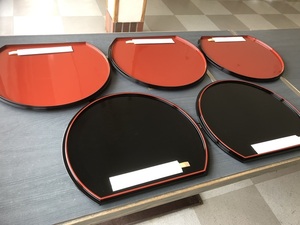 [ free shipping ] half month tray . seat serving tray both sides serving tray reversible red black . coating used beautiful goods 19 pieces set 