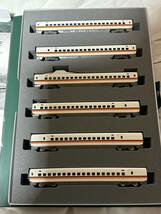KATO 10-1476+10-1477 【特別企画品】 台湾高鐵 700T 6両基本セット+6両増結セット_画像4