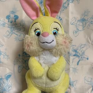 ディズニーストア ミスバニー ぬいぐるみバッジ