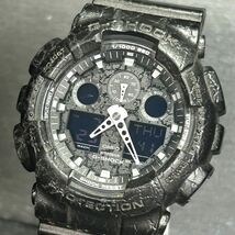 美品 CASIO カシオ G-SHOCK ジーショック GA-100CG-1A クラックド・パターン 腕時計 クオーツ デジタル カレンダー 多機能 新品電池交換済_画像2