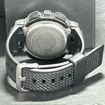 新品 CASIO G-SHOCK カシオ ジーショック GM-110-1AJF 腕時計 クォーツ デジタル Metal Covered シルバー アナログ カレンダー メタル_画像6