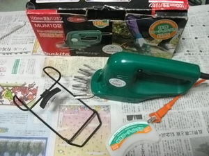  Makita 100mm lawn grass raw barber's clippers model MUM102