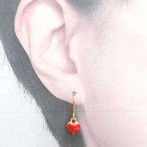 066 ハート チャーム レッド 赤 ピアス シンプル イヤリングorピアス