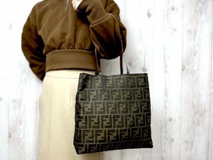 極美品 FENDI フェンディ ズッカ トートバッグ ハンドバッグ ショルダーバッグ バッグ ナイロンキャンバス×レザー 茶系 68675