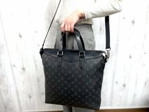 極美品 LOUIS VUITTON ルイヴィトン モノグラムエクリプス トート エクスプローラー ビジネス バッグ M40567 黒 A4可 メンズ 2WAY 69011_画像1