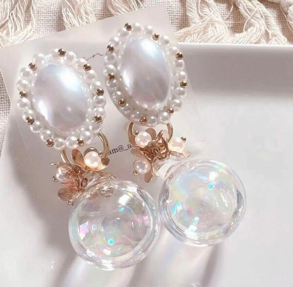 2way Pearl × flower × aurora ball earring ハンドメイド イヤリング