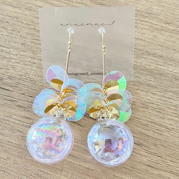 pink × aurora glas ball pierce ハンドメイド ピアス アクセサリー フックピアス