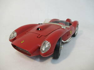 A158　Burago ferrari 250 TESTA ROSSA 1957 1/18 イタリア製　ブラーゴ　フェラーリ 250 テスタ ロッサ ミニカー