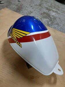 ホンダ 　モンキー ガソリンタンク　純正品　トリコロールカラー　リペイント品　中古品　塗装後未使用品　ピカピカ