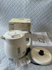  beautiful goods electric kettle Tiger ...PCF-G060 white 2022 year made 