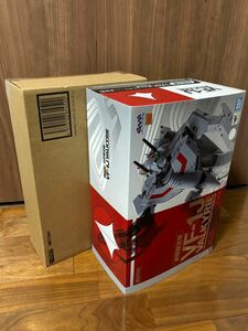 新品未開封　DX超合金 VF-1J 初回限定版 、アーマードパーツセット