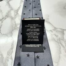 極美品 現行タグ レア GUCCI ネクタイ シルク100% 蜂柄 ビー ソーホー シマ ナロータイ ブランドロゴ 刺繍 グレー 送料無料_画像6