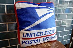 新品　USPS クッション　UNITED STATE POSTAL SERVICE 郵便局　ピロー アメリカ USA インテリア　NY