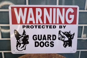 新品　WARNING GUARD DOGS　猛犬注意!　警告　ドッグ　ペット　プラスチックサイン　看板　庭　玄関　店舗