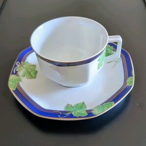 極美品 Havilandアビランド limogesリモージュ ティーカップ&ソーサー 花柄