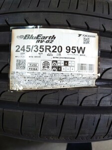 未使用　ヨコハマ　BluEarth　RV-02 245/35R20