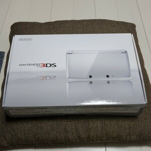 【未使用品】ニンテンドー3DS アイスホワイト