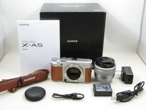 [21477W5]★完動品★FUJIFILM X-A5 ボディ + XC 15-45mm レンズキット 元箱付き