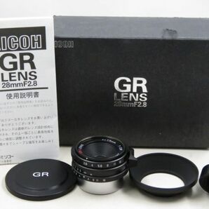 [21766W5]★超極上美品★RICOH GR LENS 28mm F2.8 ブラック フード・フィルター・元箱付きの画像1