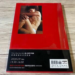 新品 台湾男性ヌード写真集 The Darkside 肉体 セクシー男子 初版特典ブックマーク封入 送料無料の画像2