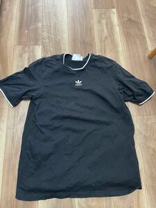 adidas tシャツ