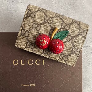 ◆美品/鑑定商品◆ GUCCI グッチ チェリーさくらんぼ GGスプリーム キャンバス 二つ折り財布 カードケース コインケース 476050 レディース