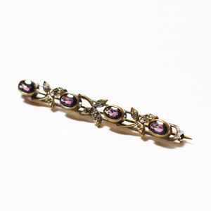 Antique　1920’s paste violet grass stone　reefmotif bar brooch