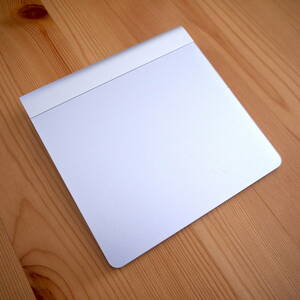 Apple Magic Trackpad　アップル マジック トラックパッド　アップル純正 iMac用〈 A1339 〉美品