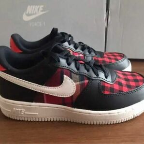 NIKE エアフォース１ LV８(PS)