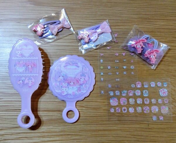 ぼんぼんりぼん◎未使用ありヘアアクセブラシミラー◎サンリオsanrio