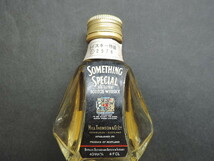 ★ＳＯＭＥＴＨＩＮＧ　ＳＰＥＣＩＡＬ★　　スコッチ　　容量：４８ml　　アルコール分：４３％　　ミニボトル・古酒_画像1