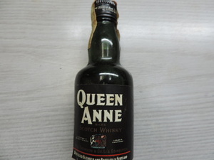 ★ＱＵＥＥＮ　ＡＮＮＥ★　　スコッチウイスキー　　ミニボトル・古酒 