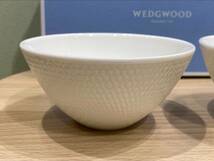 ＃2807　ウェッジウッド【WEDGWOOD】ボール2個組　白　シンプル　直径12センチ　箱入り　サラダボール　お椀　お茶碗　_画像2