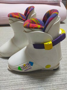  детский лыжи ботинки * размер 23cm**