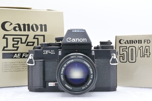 外観美品 Canon NEW F-1 AEファインダー + NEW FD 50mm F1.4 キヤノン フィルムカメラ 箱付
