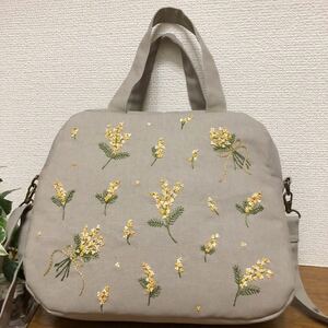 ハンドメイド☆手刺繍　ミモザ　ブーケ　ネイビー　２WAYバッグ　グレージュ