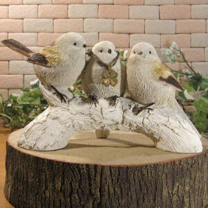 鳥の置物　雪の妖精　シマエナガ　リアル　バード　オブジェ　インテリア　店舗装飾　ガーデン　ベランダアート