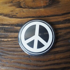 ピースマーク 缶バッジ（Aタイプ）Peace symbol 54mm キャップ 帽子 バックパック リュック 缶バッチ アメリカ 平和 象徴の画像2