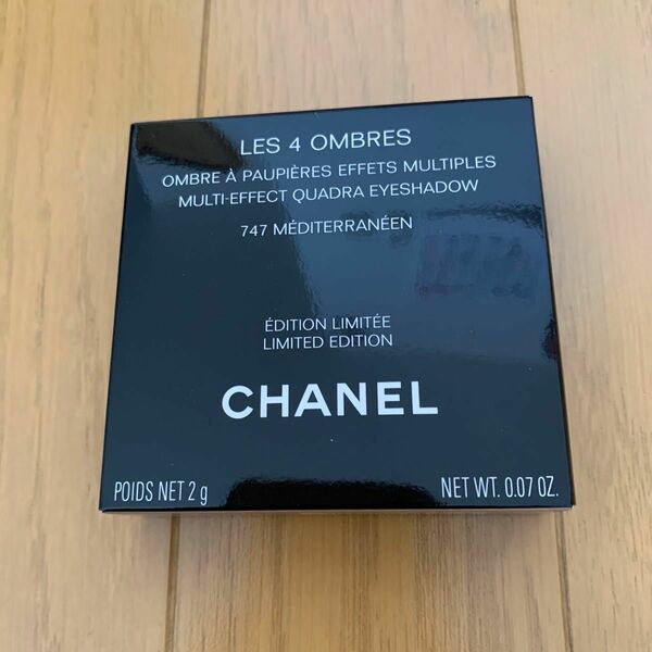 CHANEL レ キャトル オンブル747 新品未開封！！