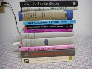 英文哲学洋書 11冊 John Locke、G.Cantor、A Discores on Property、Wolfgang Kohler、Robert Owen、J.N.Findlay 他 E8