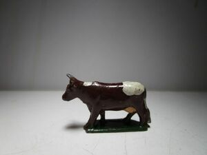 1940年代 ビンテージ 英国製 牛のオブジェ (LEAD製) 古玩具/ミニチュア玩具/ジオラマ玩具