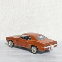 シボレー カマロ SS 1969年 CHEVROLET CAMARO SS アメ車 クラシック ミニカー 約13cm_画像3